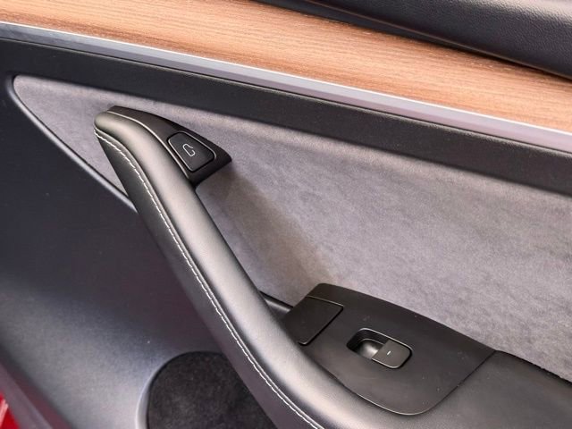 Used 2024 Tesla Model Y Long Range image 23