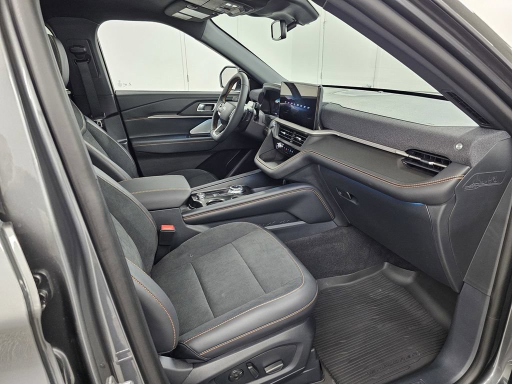New 2026 Ford Explorer Tremor w/ Tremor Ultimate Package AWD/4WD image 23