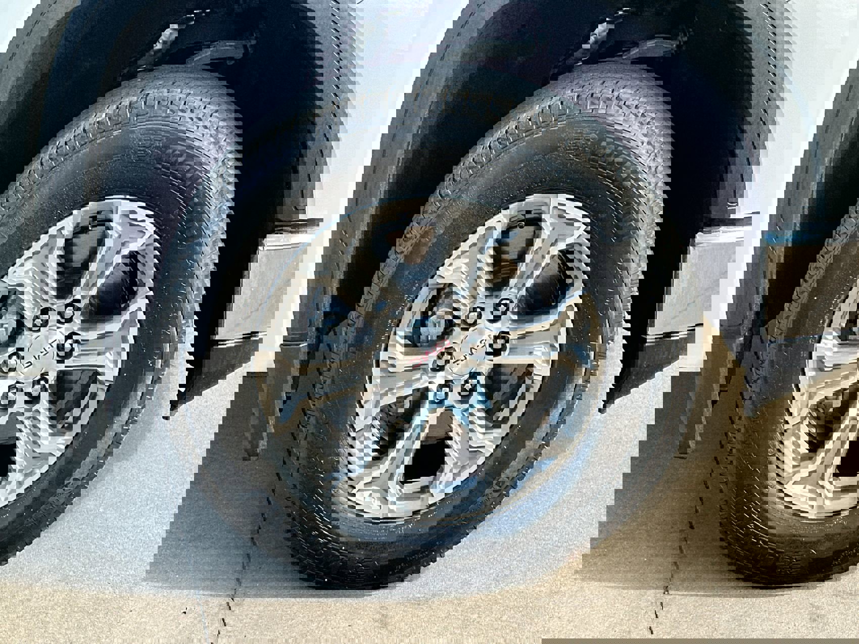 Used 2024 GMC Sierra 1500 SLT image 10