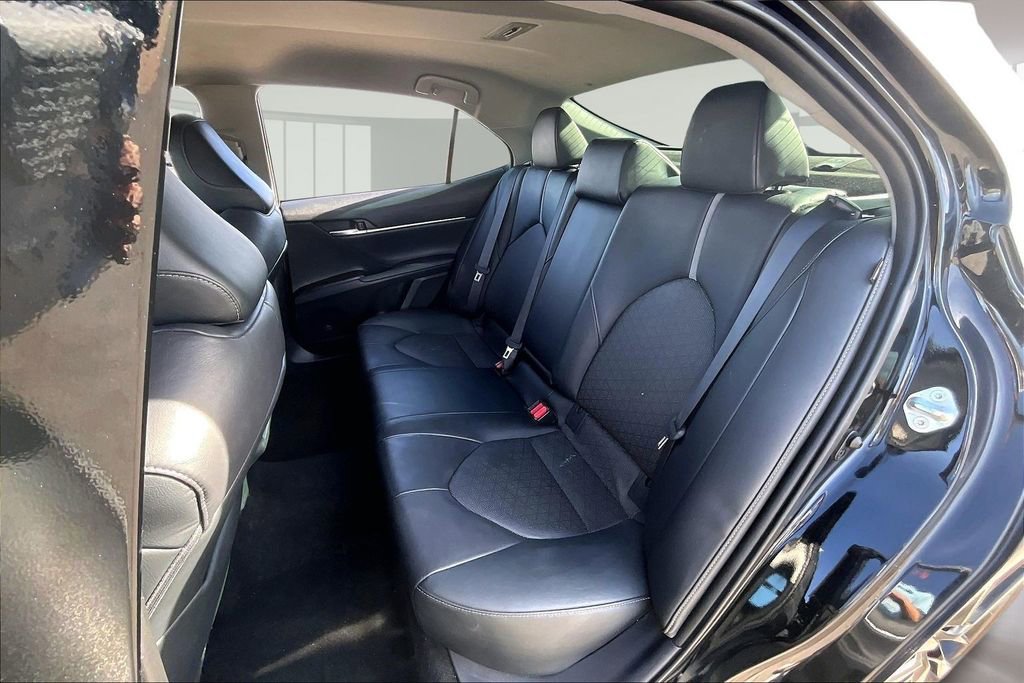 Used 2021 Toyota Camry XSE image 25