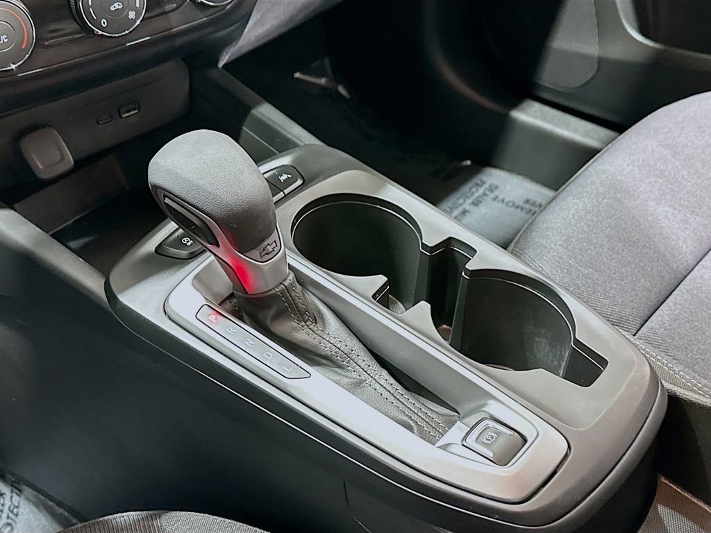 Used 2025 Chevrolet Trax LS image 17