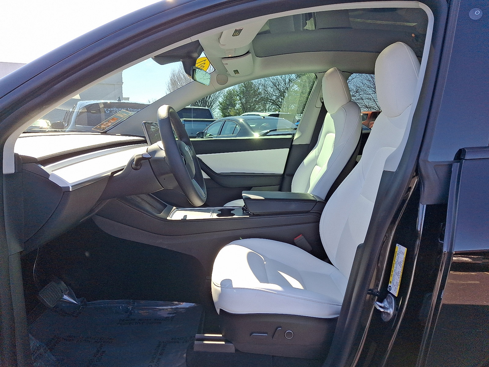 Used 2021 Tesla Model Y Long Range image 13