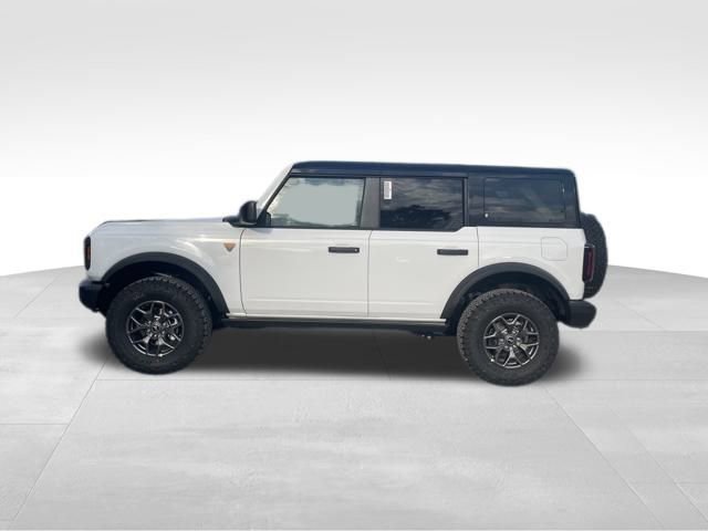 New 2025 Ford Bronco Badlands image 2