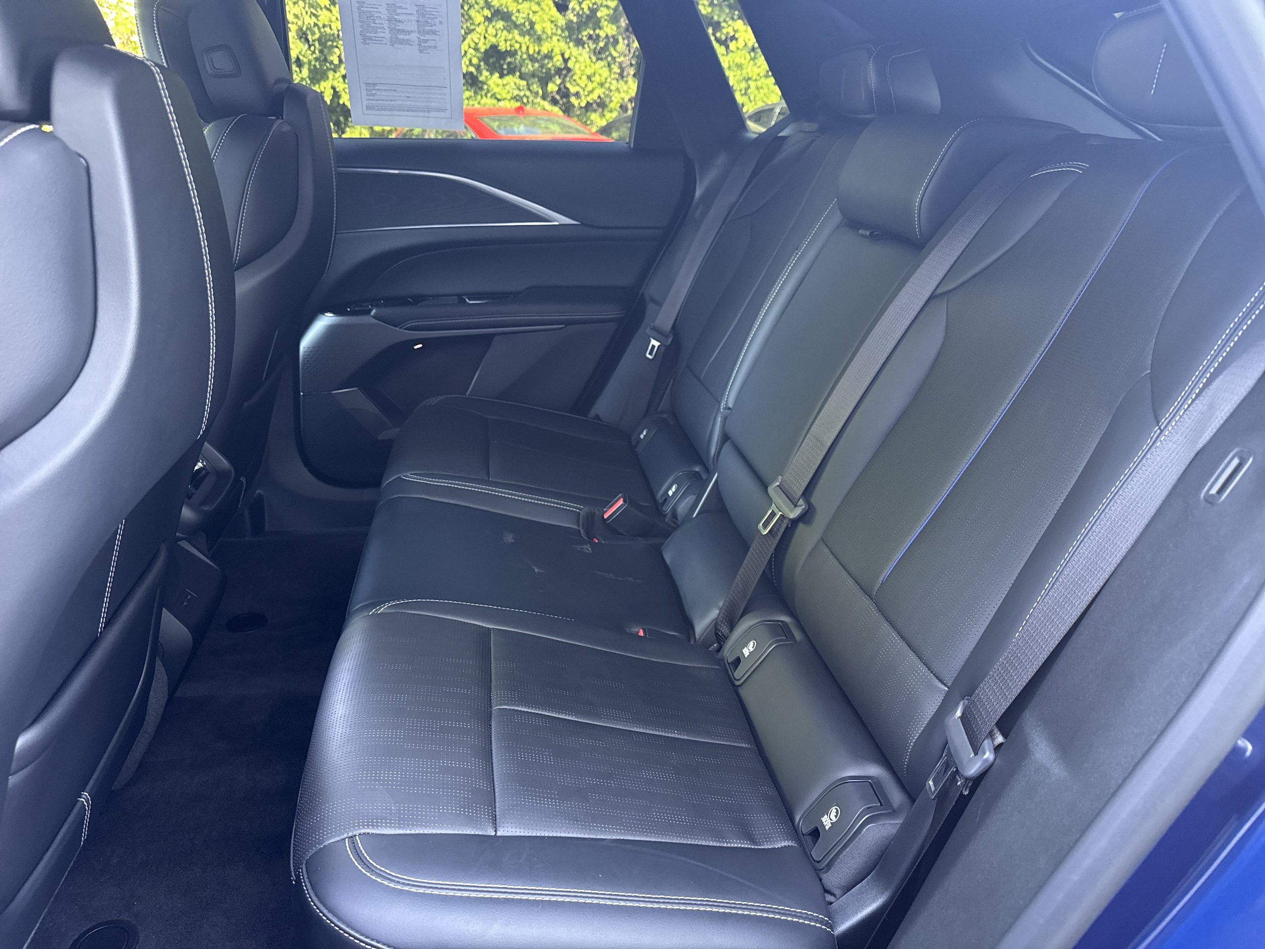 Used 2024 Cadillac Lyriq Sport RWD image 4