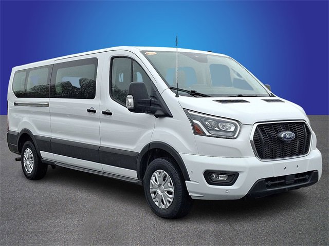 Used 2023 Ford Transit 350 XLT image 3