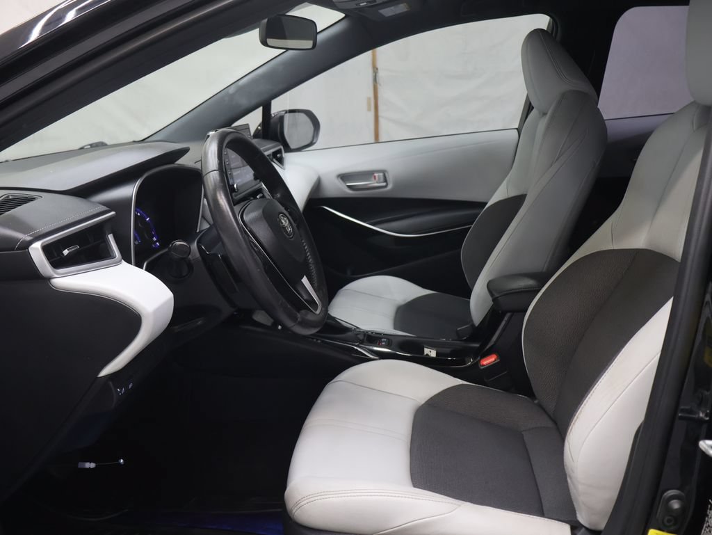 Used 2019 Toyota Corolla XSE FWD image 16