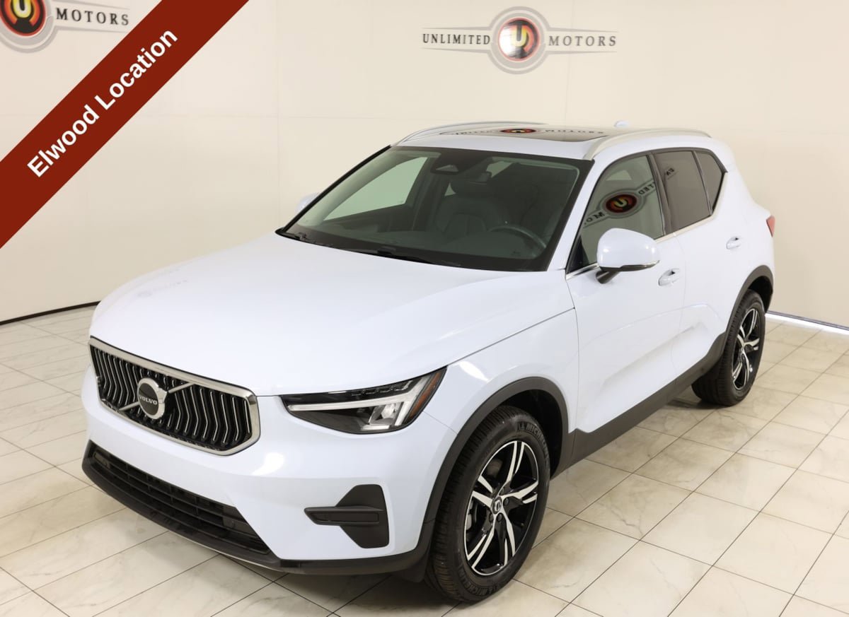 Used 2025 Volvo XC40 B5 Core AWD/4WD image 35
