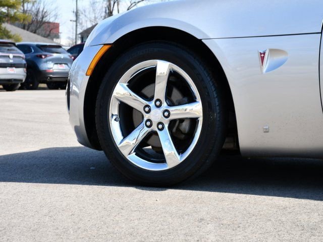 Used 2008 Pontiac Solstice GXP w/ Premium Package image 12