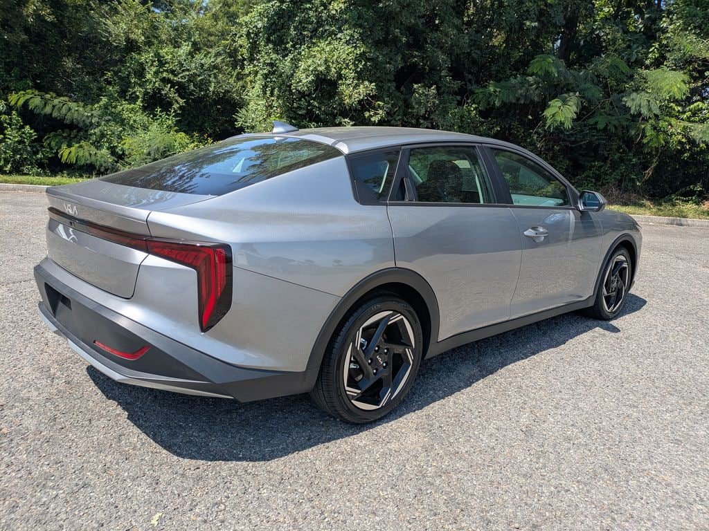 Used 2025 Kia K4 EX FWD image 4