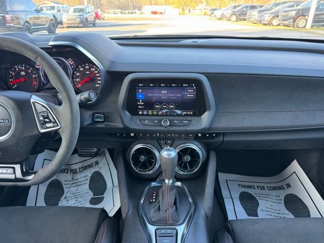 Used 2019 Chevrolet Camaro ZL1 RWD image 16