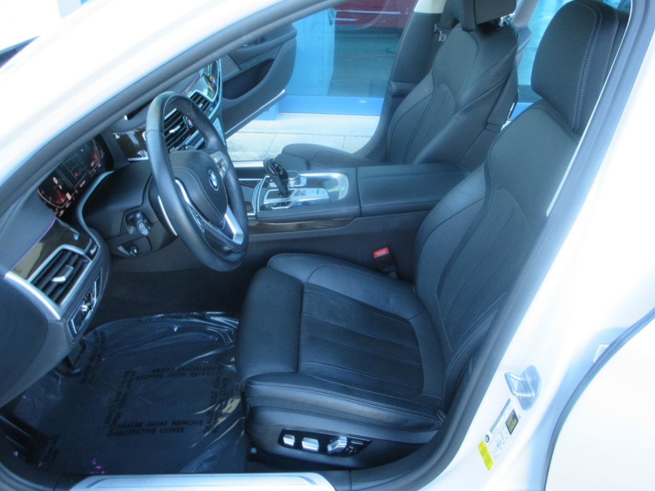 Used 2022 BMW 740i image 6