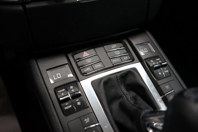Used 2017 Porsche Macan S image 40