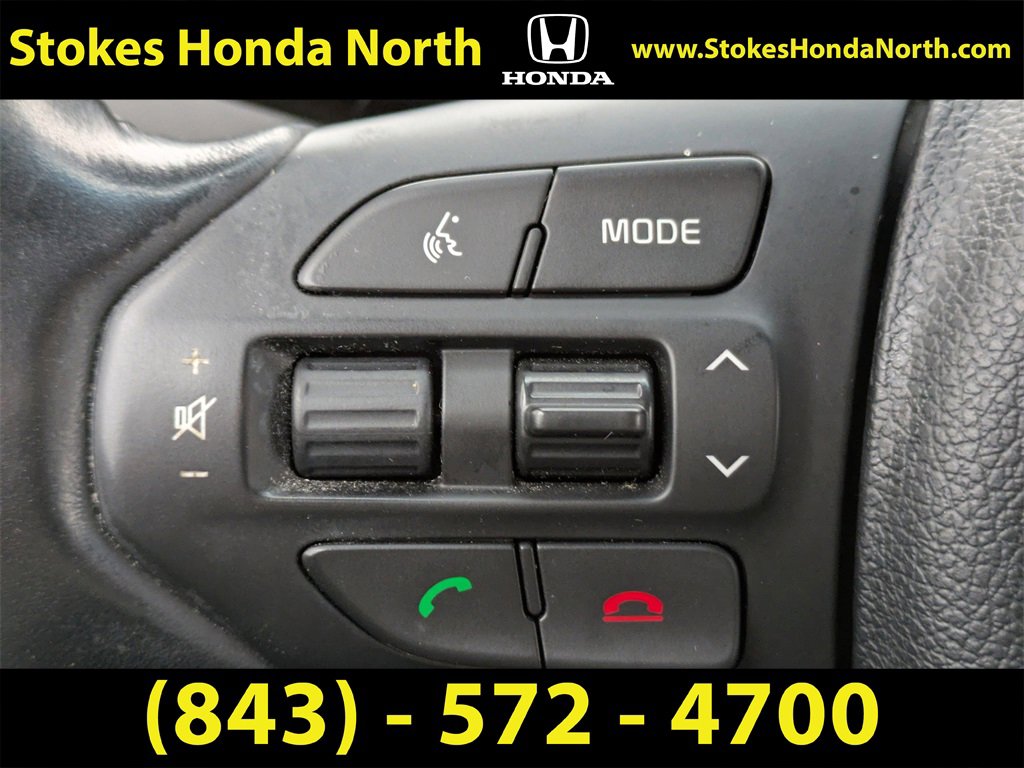 Used 2018 Kia Sedona LX w/ LX Essentials Premium Package image 26