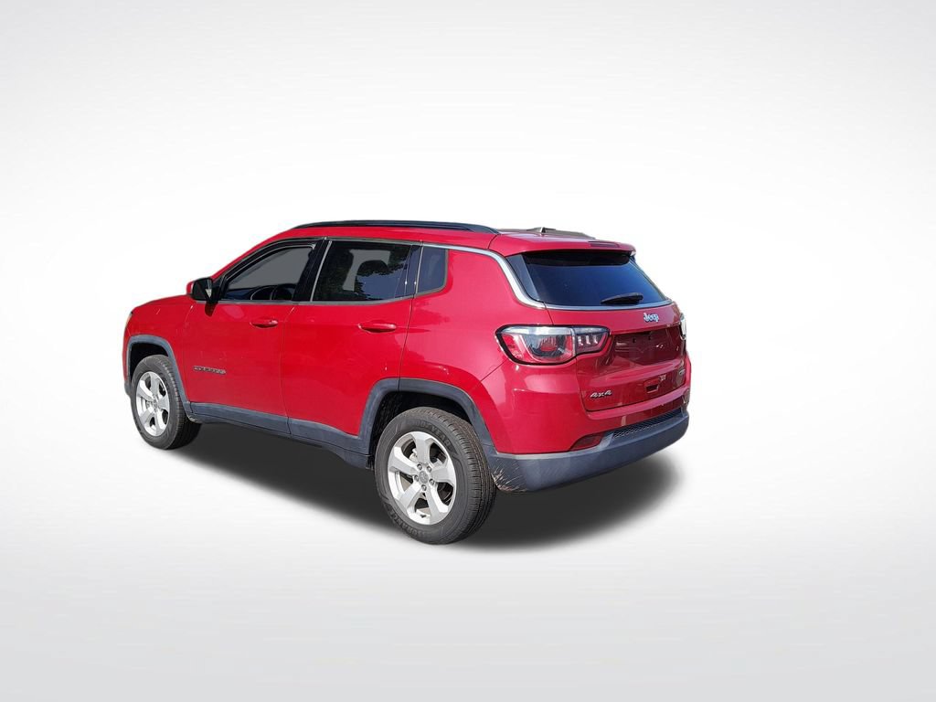 Used 2019 Jeep Compass Latitude w/ Popular Equipment Group AWD/4WD image 6
