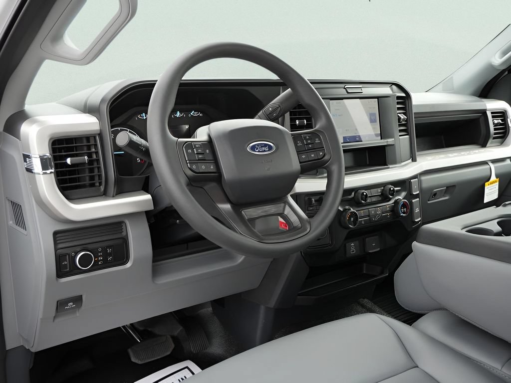 New 2025 Ford F250 XL w/ XL Driver Assist Package RWD image 17