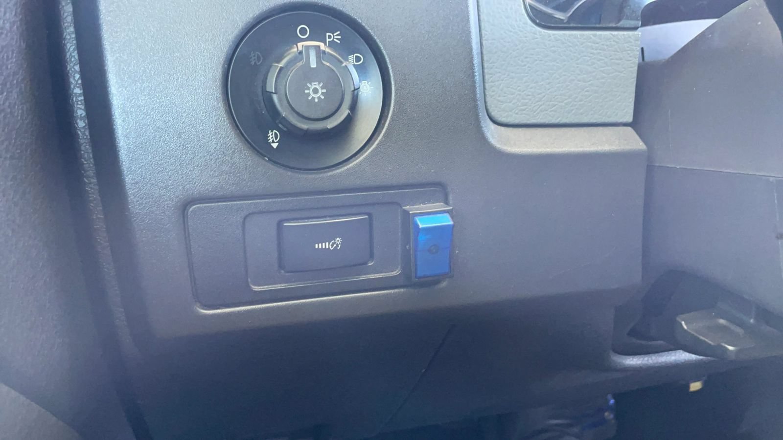 Used 2013 Ford F150 XLT w/ XLT Chrome Pkg RWD image 19
