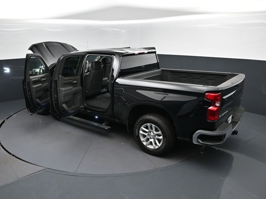 Used 2024 Chevrolet Silverado 1500 LT AWD/4WD image 30