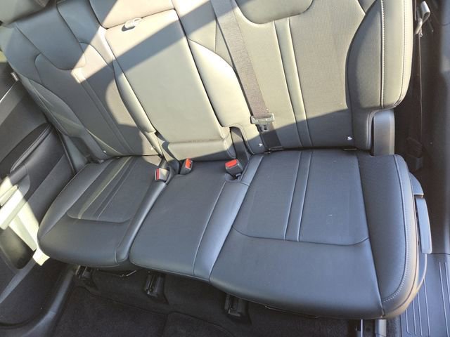 Used 2025 Kia Sorento S w/ Panoramic Sunroof Package image 28