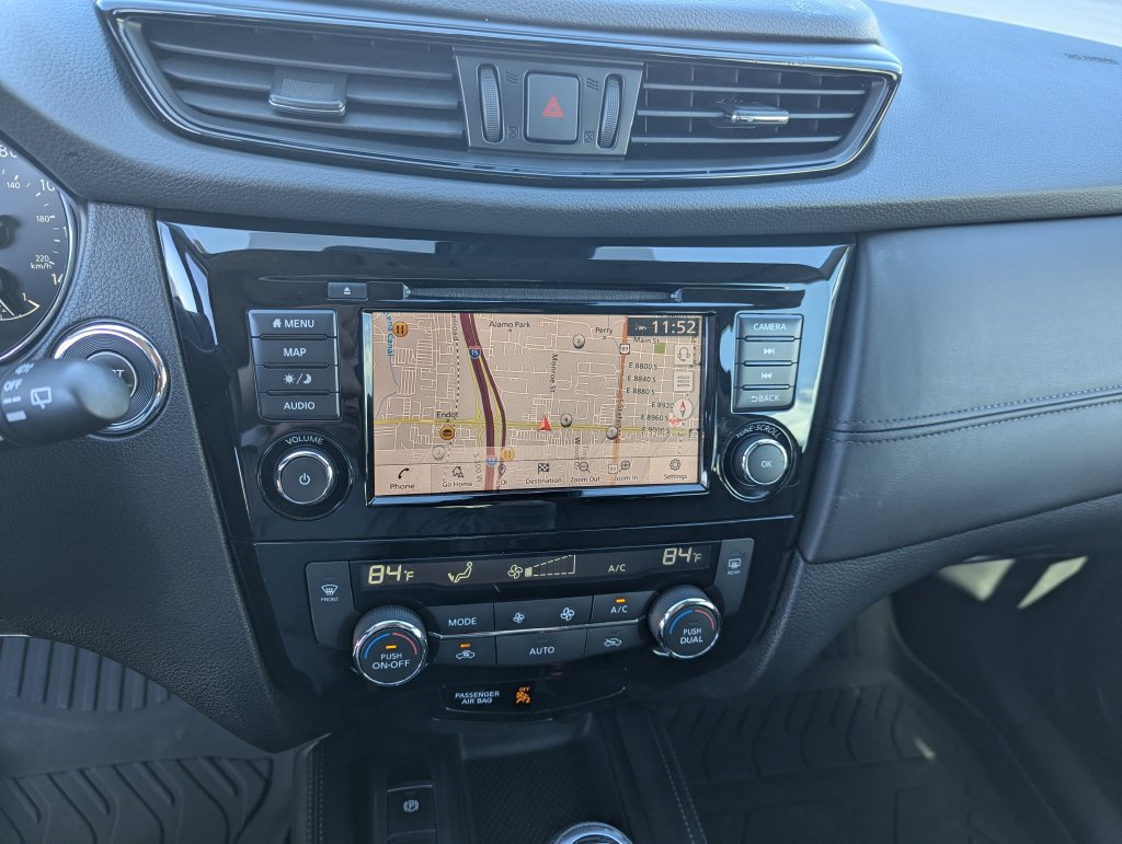 Used 2020 Nissan Rogue SL w/ Premium Package AWD/4WD image 20