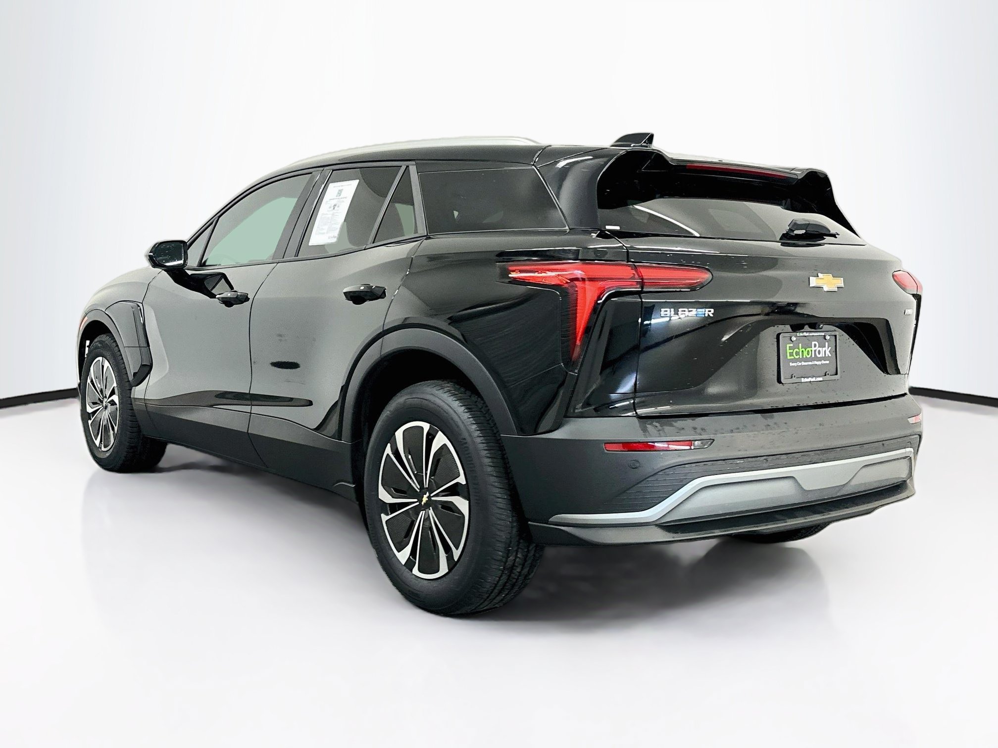 Used 2024 Chevrolet Blazer EV LT AWD/4WD image 5