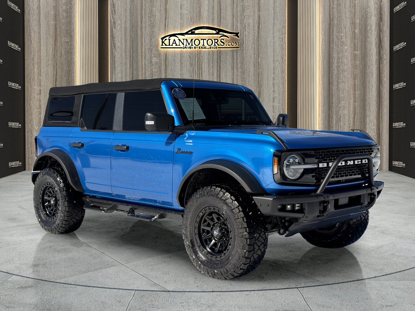 Used 2022 Ford Bronco Wildtrak image 1