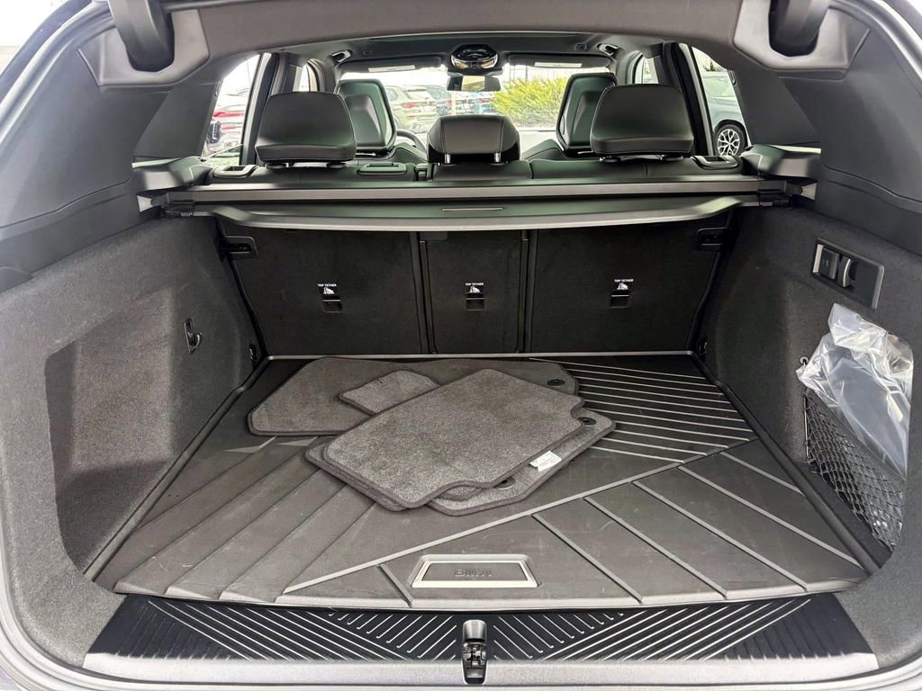 Used 2025 BMW X3 xDrive30i w/ Convenience Package image 9