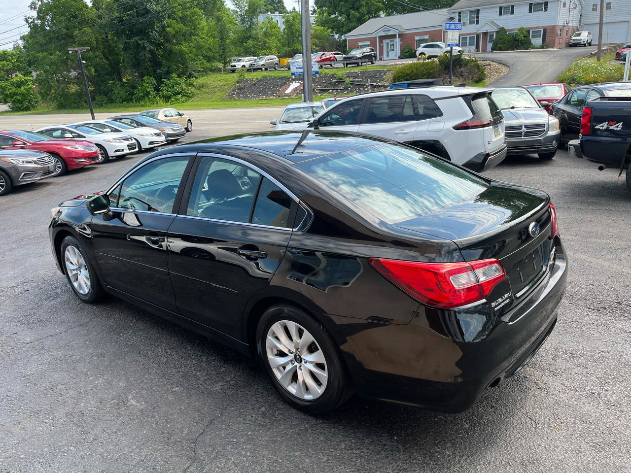 Used 2017 Subaru Legacy 2.5i w/ Alloy Wheel Package AWD/4WD image 9