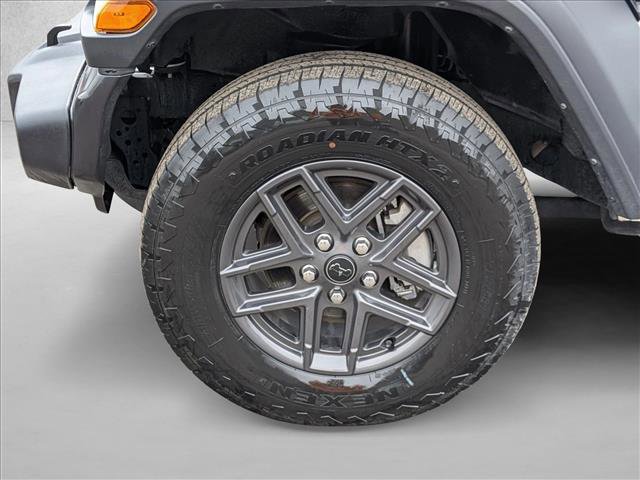 Used 2024 Jeep Wrangler Sport S image 30