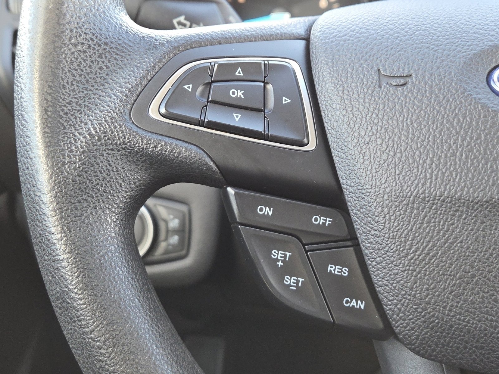 Used 2018 Ford Escape SE image 9