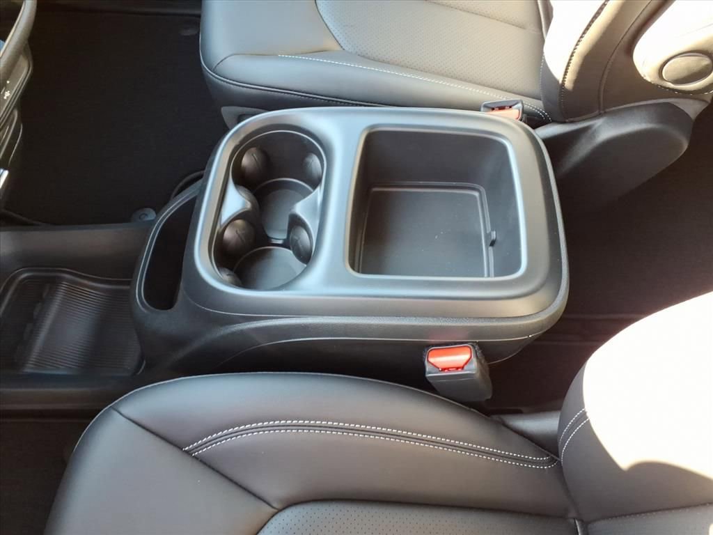 New 2026 Chrysler Pacifica Select image 26