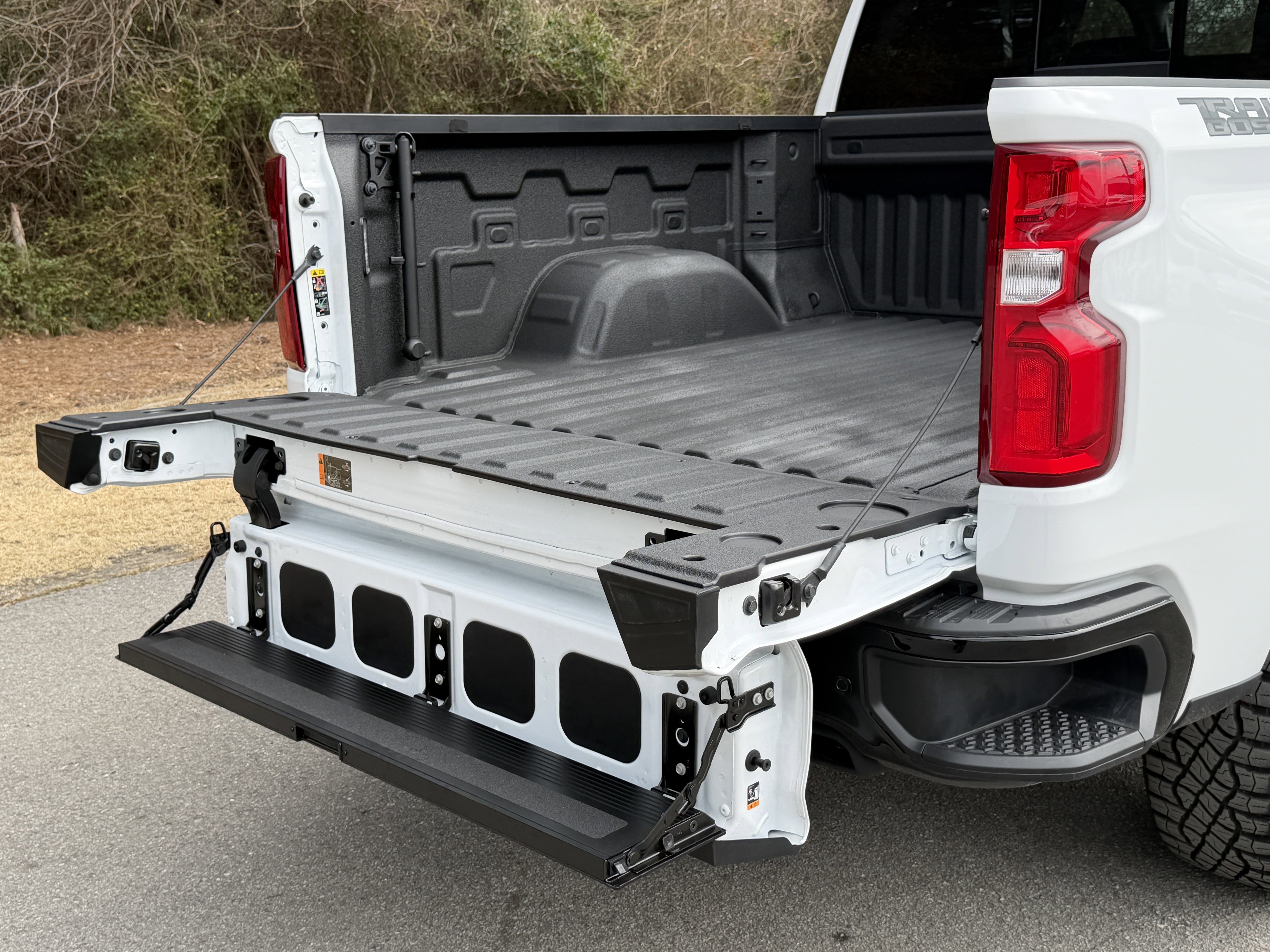 Used 2025 Chevrolet Silverado 1500 LT Trail Boss w/ LT Trail Boss Premium Package image 11