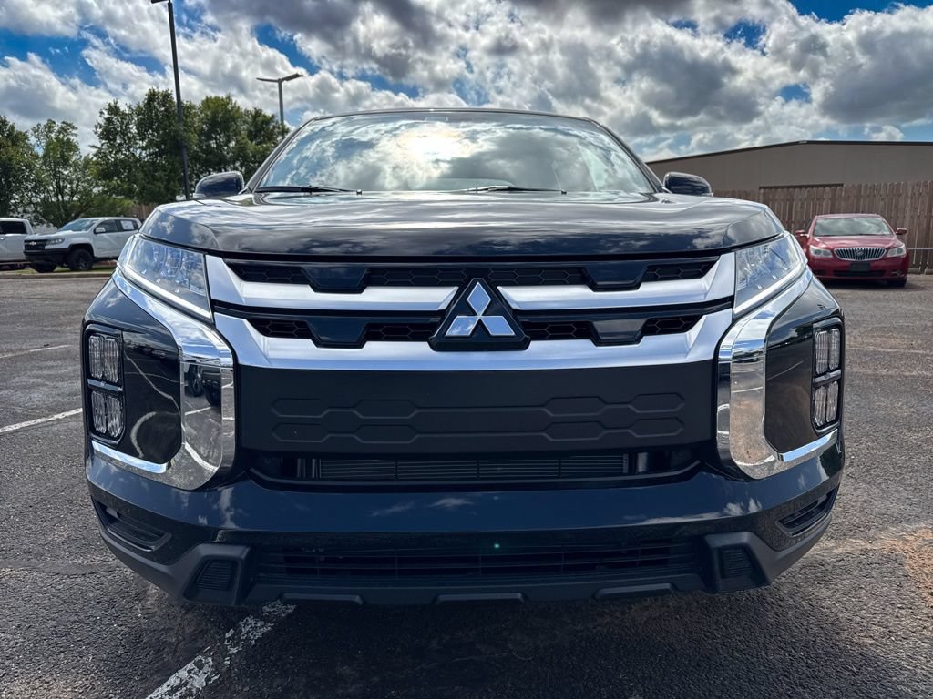 New 2026 Mitsubishi Outlander Sport SE AWD/4WD image 2