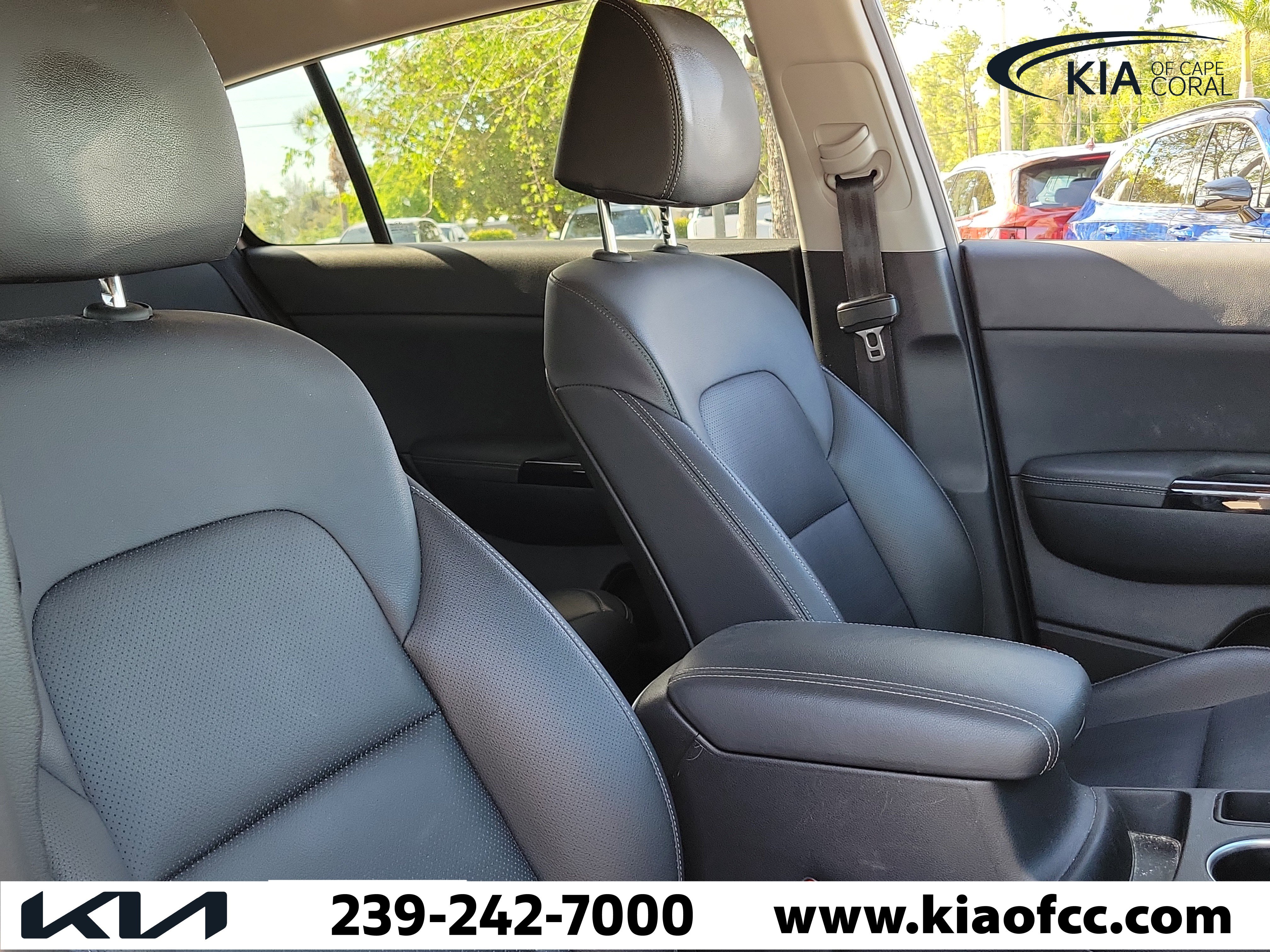 Used 2020 Kia Sportage EX FWD image 27