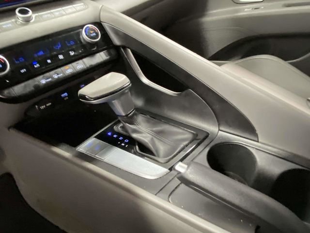 Used 2024 Hyundai Elantra SEL image 16