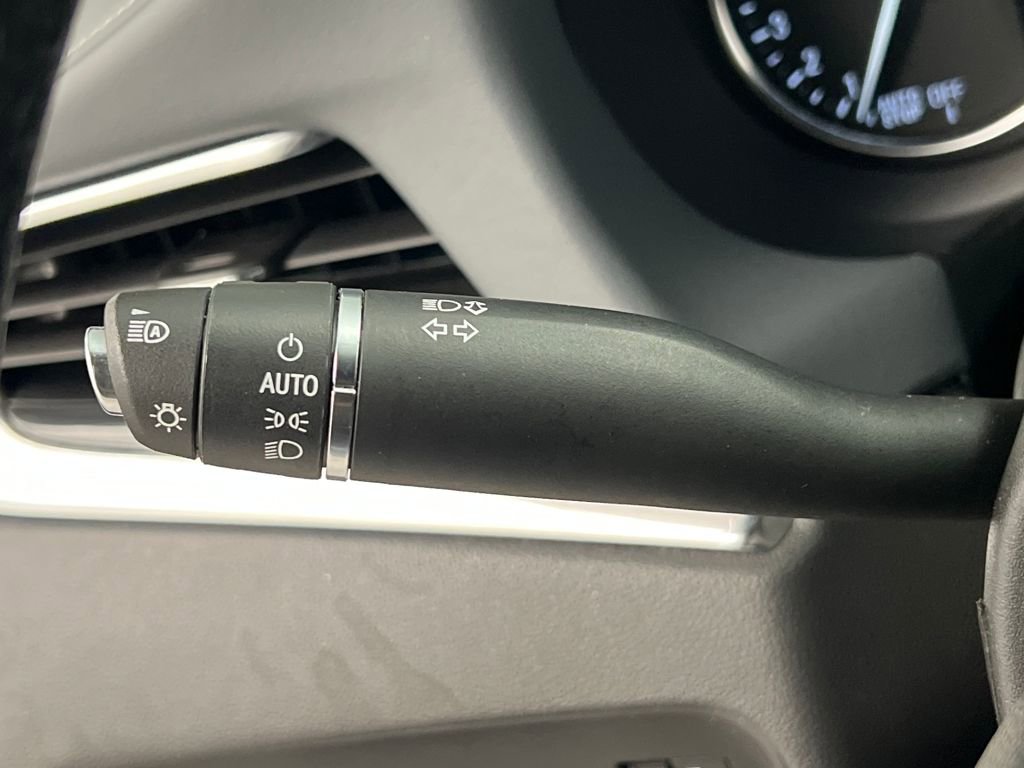 Used 2024 Buick Enclave Premium image 57