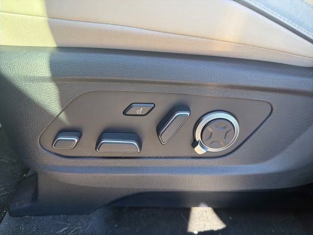 Used 2024 Hyundai Palisade Calligraphy image 23