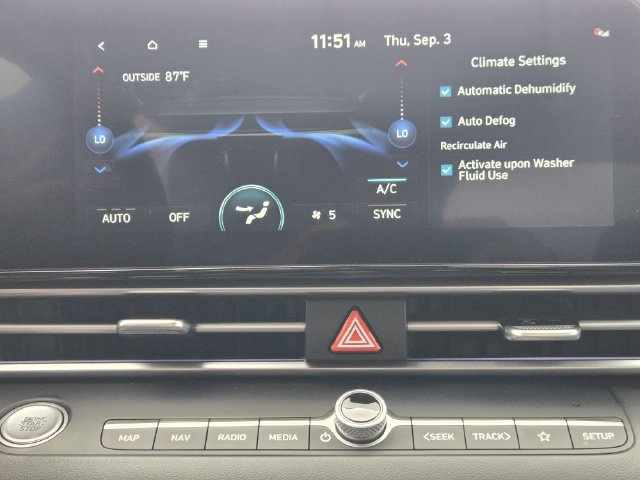 Certified 2026 Hyundai Elantra Limited FWD image 12