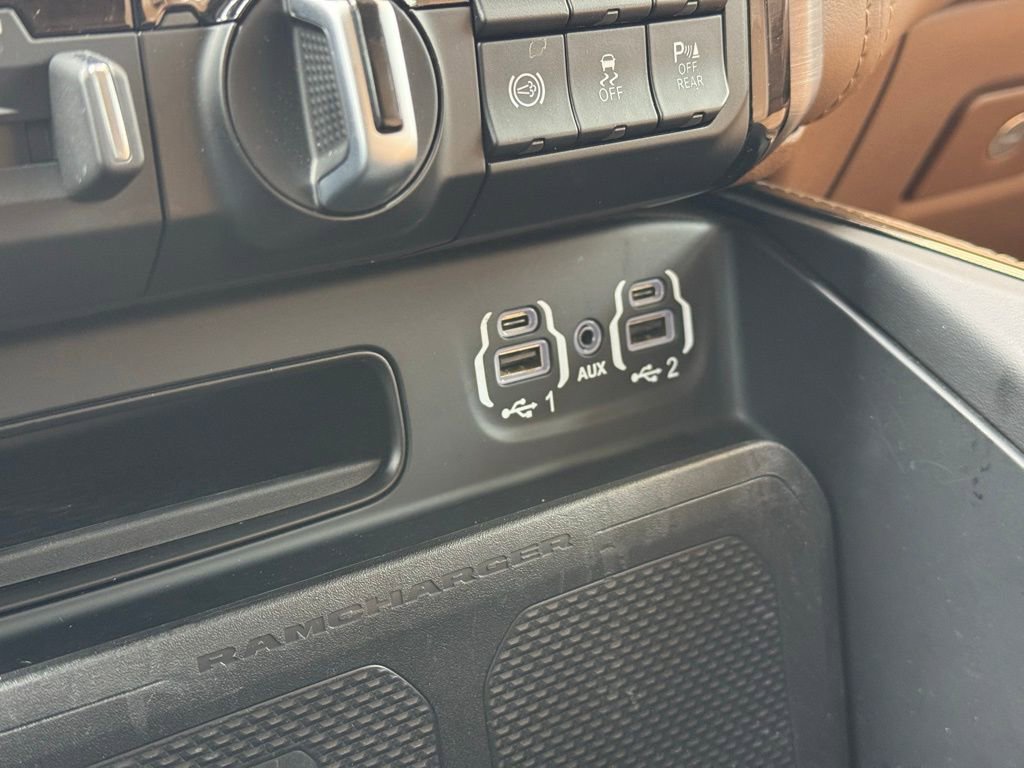 Used 2024 RAM 3500 Limited w/ Safety Group image 29