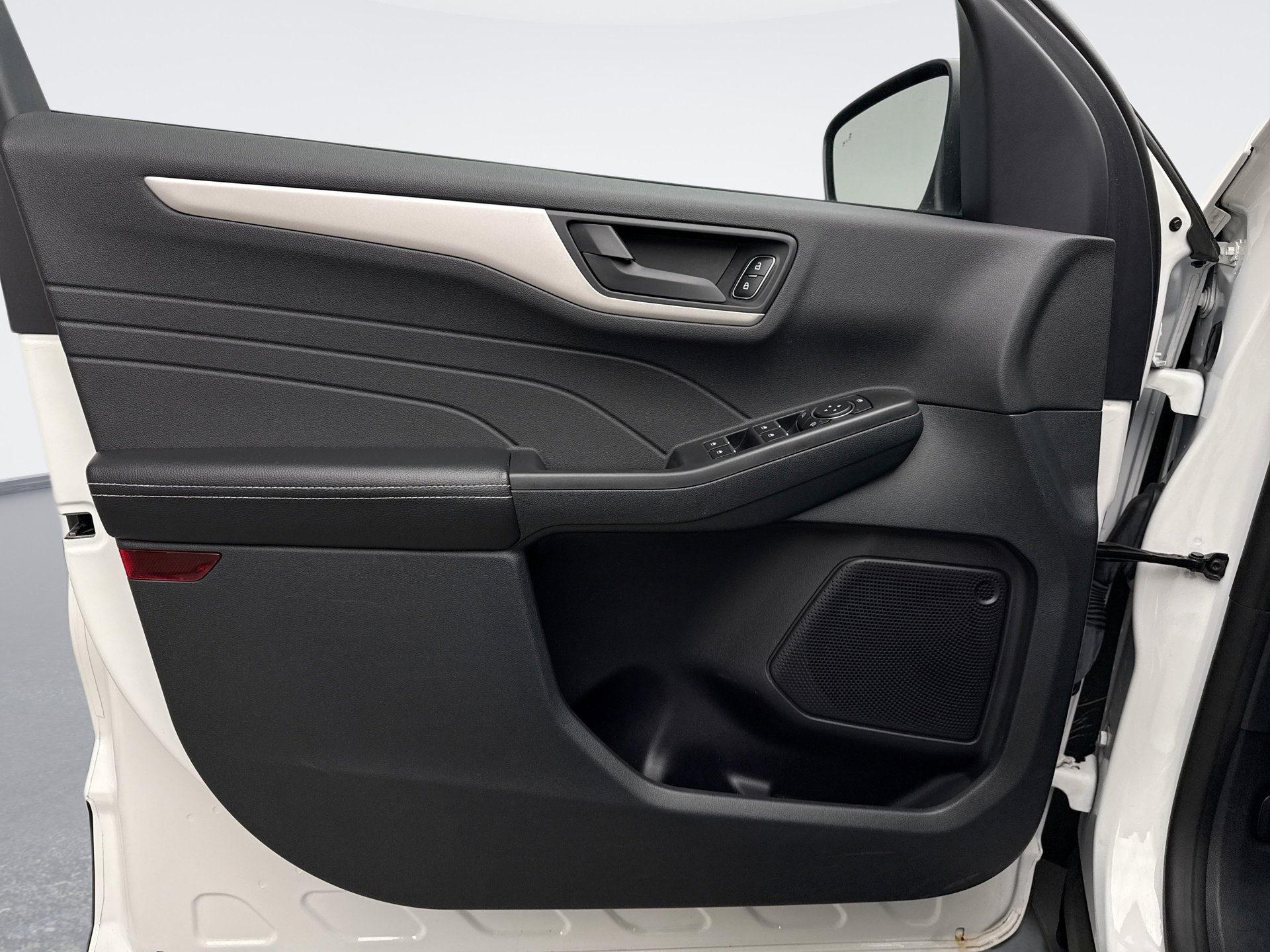 Used 2022 Ford Escape SE w/ Convenience Package image 9