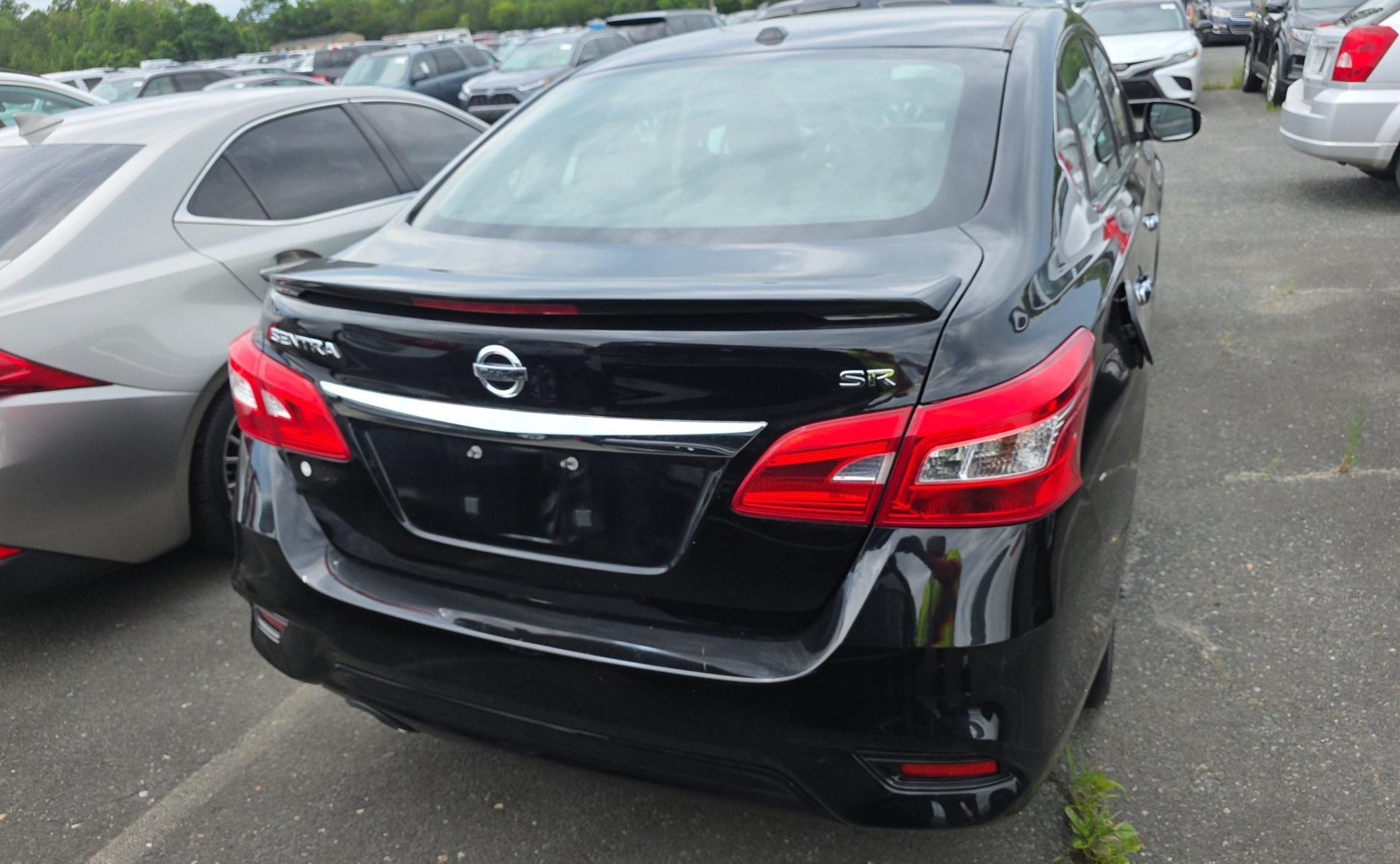 Used 2019 Nissan Sentra SR FWD image 5