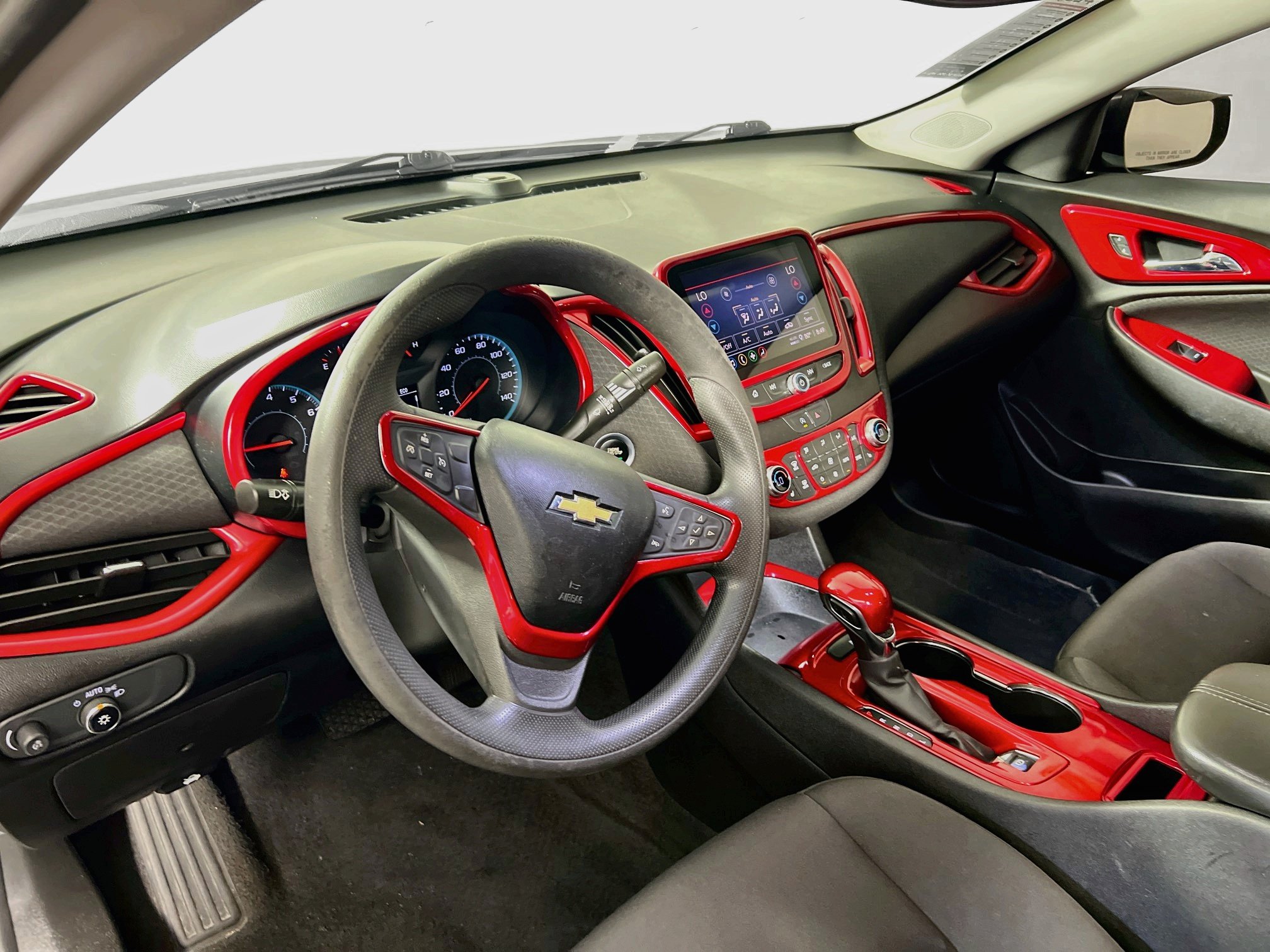 Used 2022 Chevrolet Malibu LT FWD image 7
