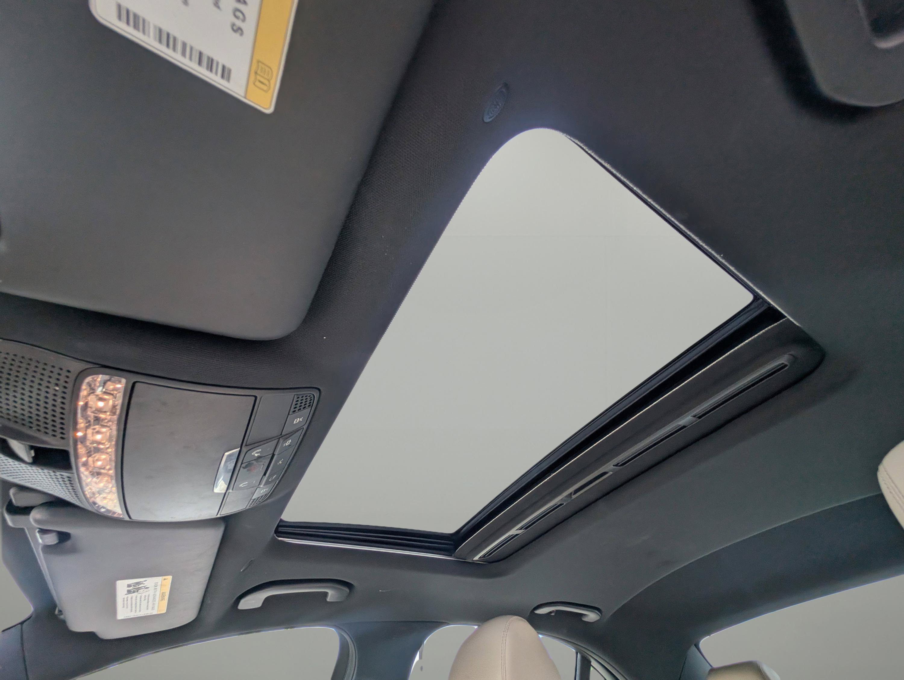 Used 2018 Mercedes-Benz E 300 w/ Premium 1 Package image 18