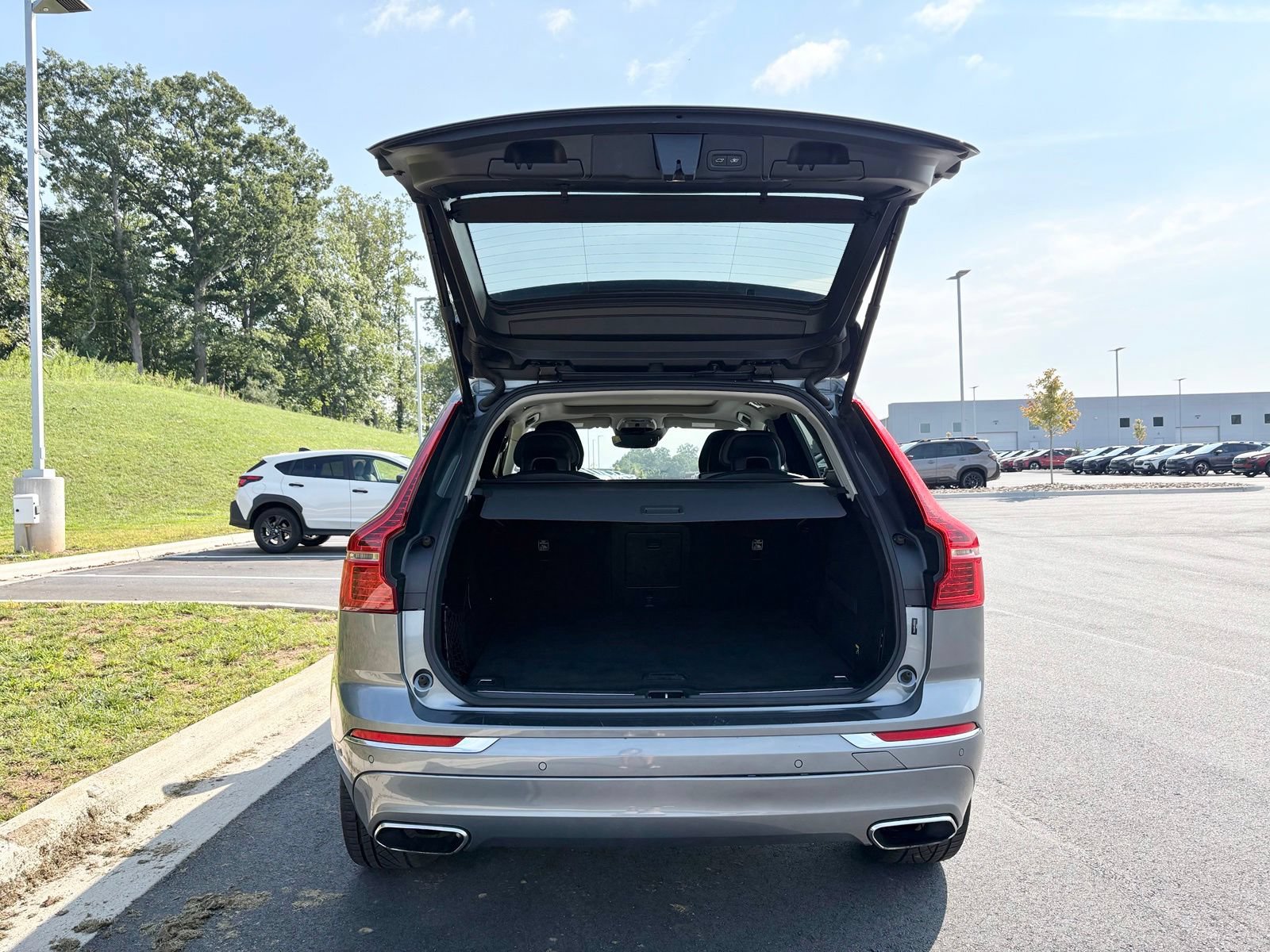 Used 2018 Volvo XC60 T6 Inscription w/ Luxury Seat Package AWD/4WD image 11