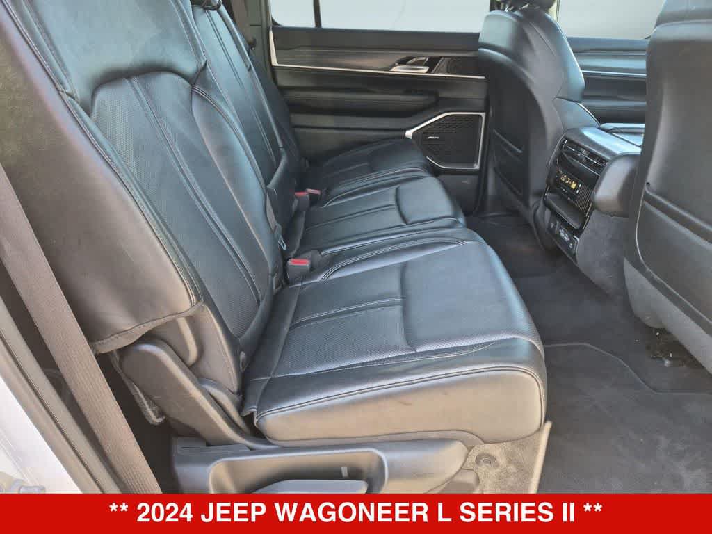 Used 2024 Jeep Wagoneer L Series II RWD image 20