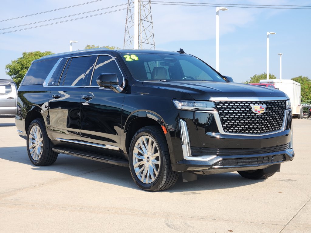 Used 2024 Cadillac Escalade ESV Premium Luxury AWD/4WD image 3