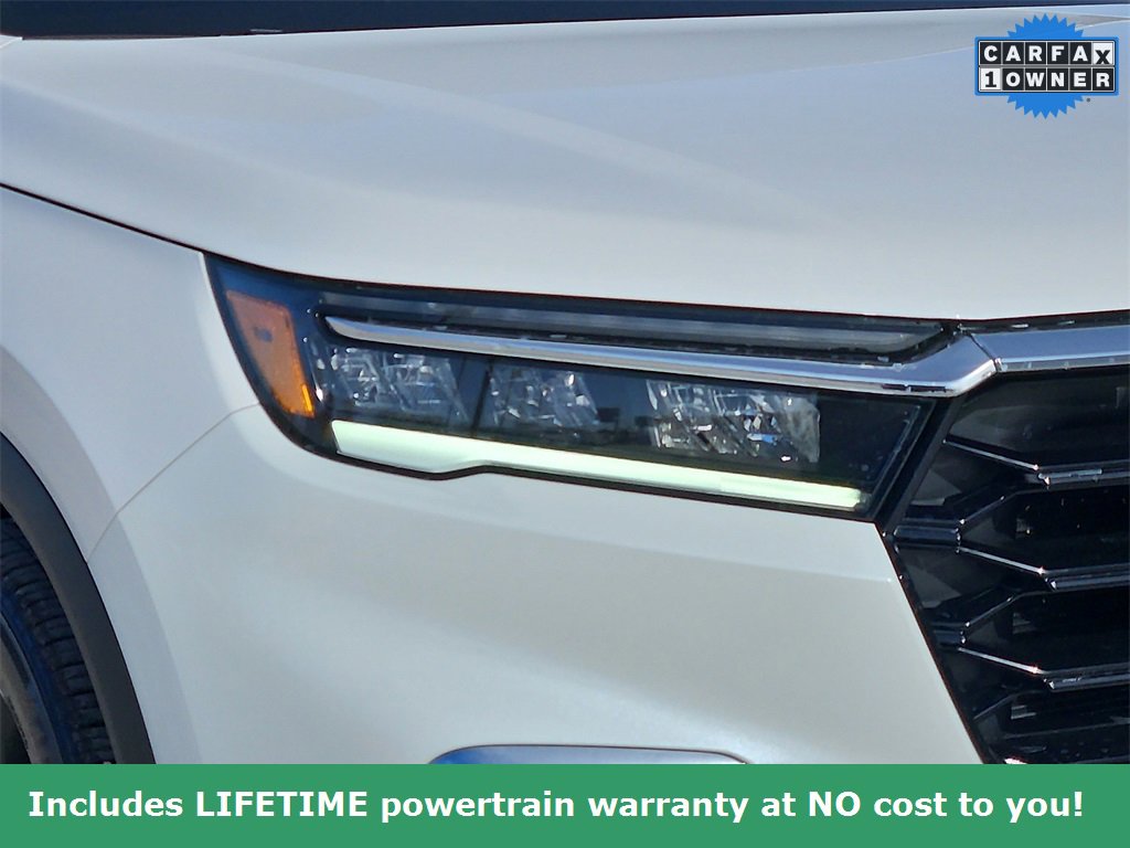 Used 2025 Honda Pilot Touring image 8