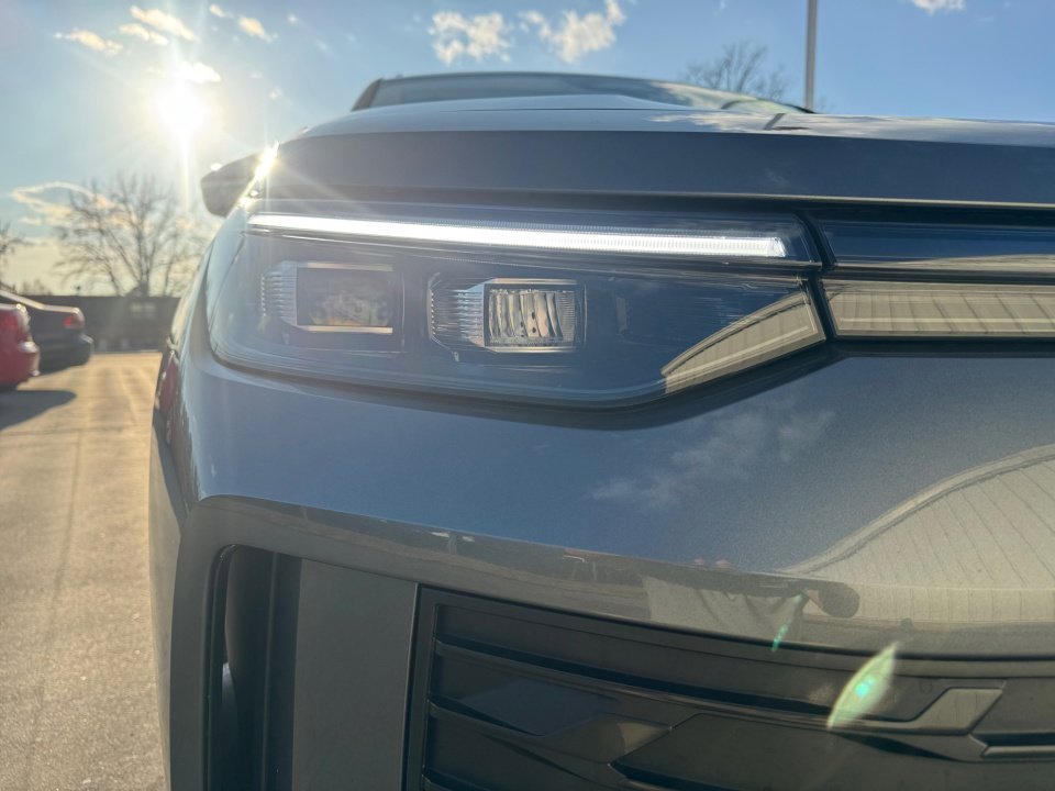 Used 2025 Volkswagen Tiguan S w/ 18" Wheel Package image 28