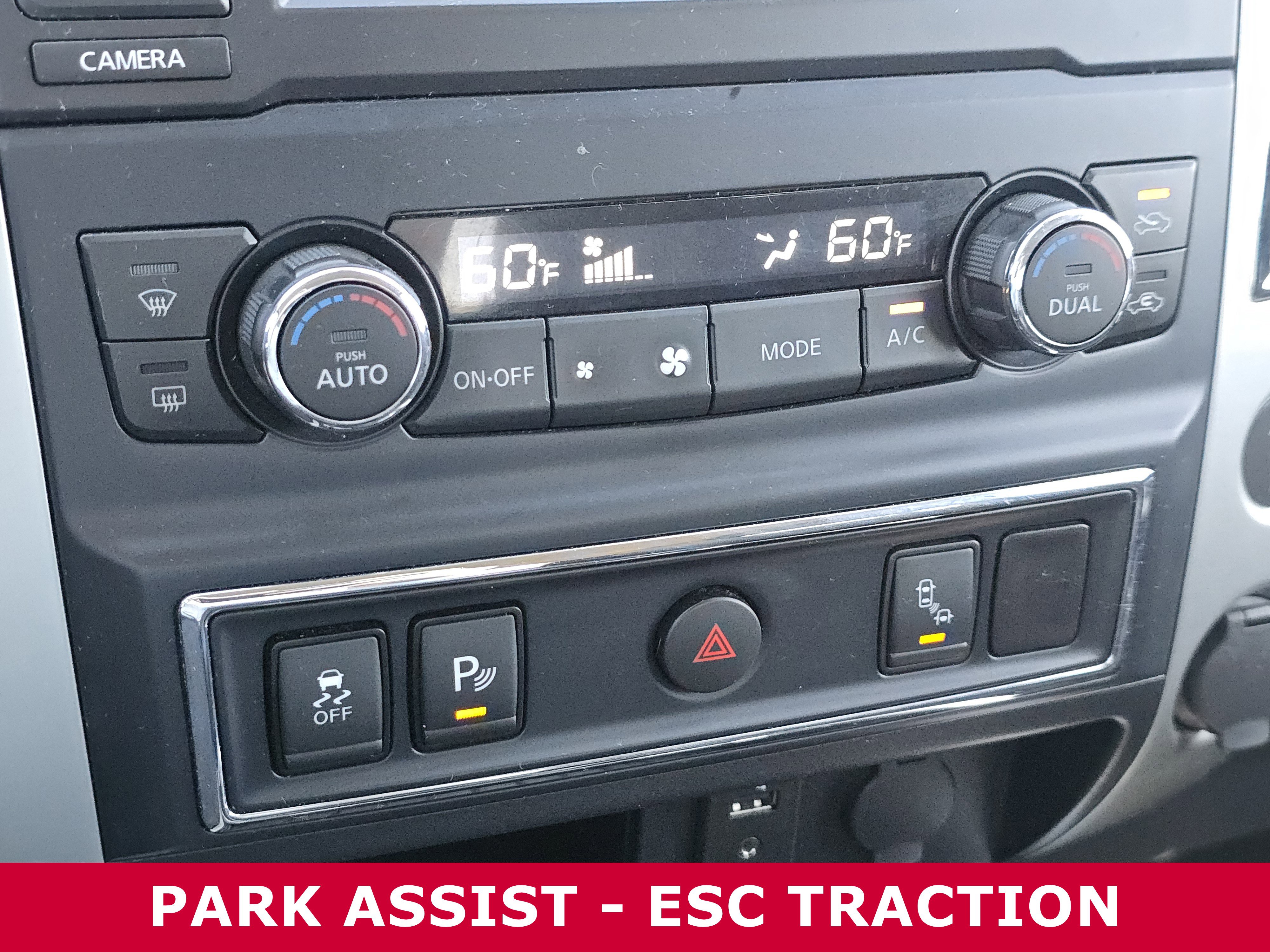 Used 2017 Nissan Titan SV image 22