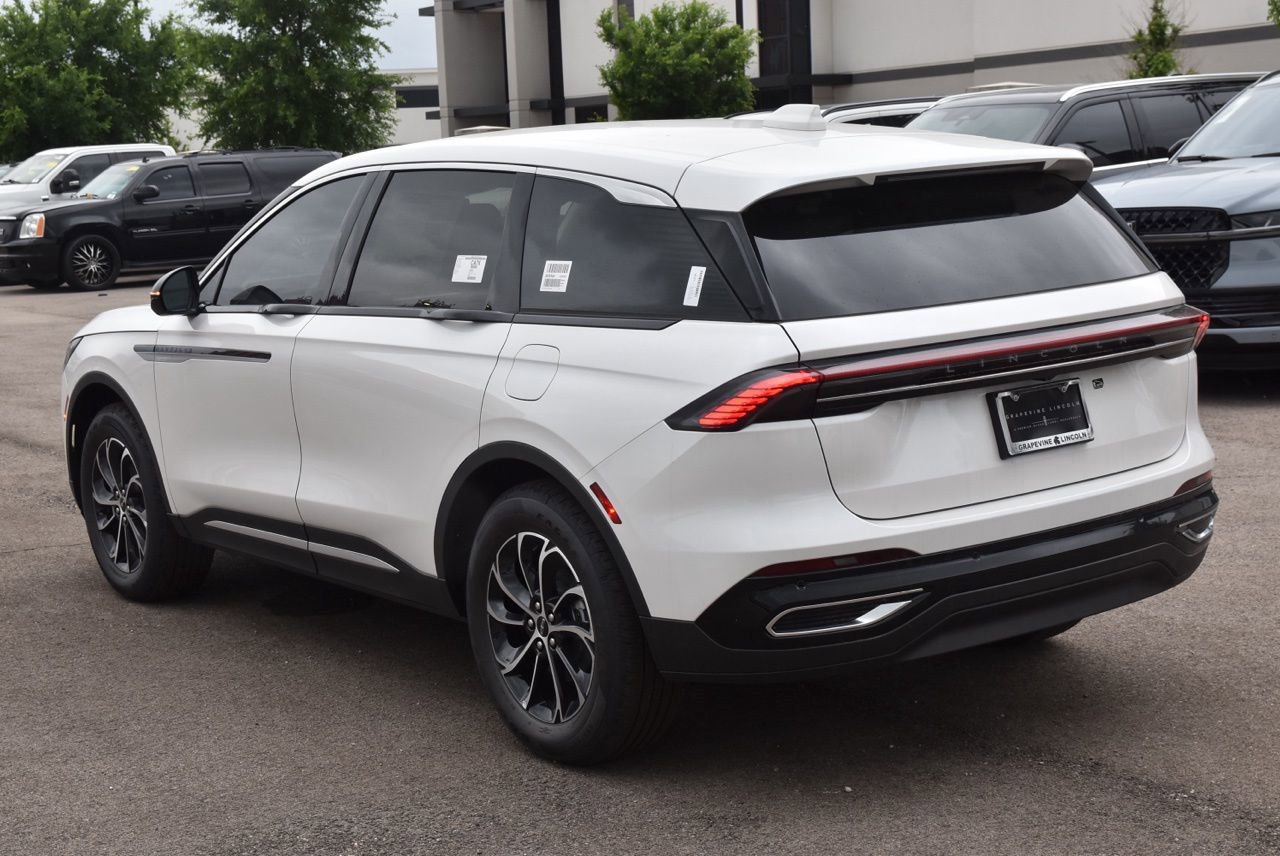 New 2026 Lincoln Nautilus Premier AWD/4WD image 16
