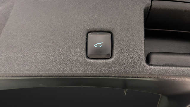 Used 2024 Ford Escape ST-Line w/ Tech Pack #1 AWD/4WD image 30